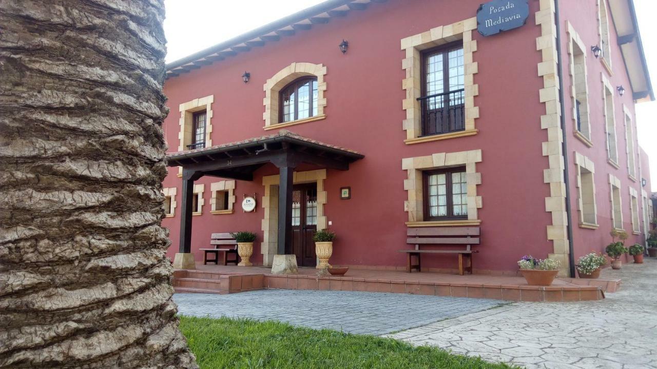 אוביארקו Posada Mediavia מראה חיצוני תמונה
